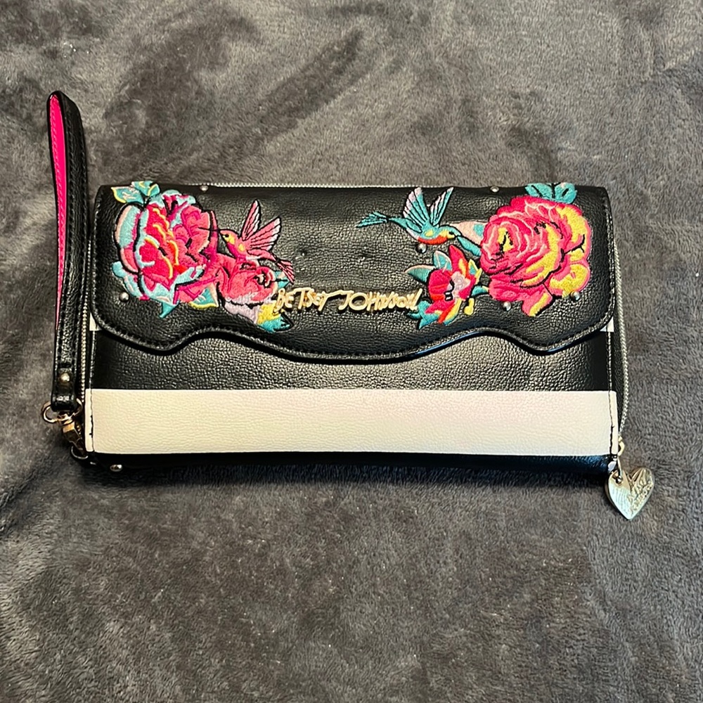 Betsey Johnson wallet